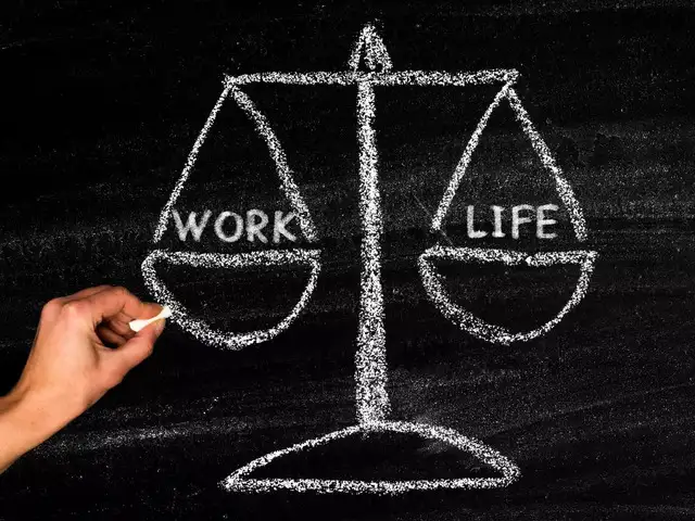 7 Countries with the Best Work–Life Balance to Explore in 2025 🏖️💼