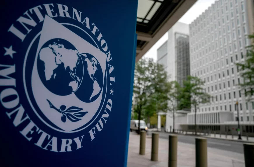🌍 International Monetary Fund (IMF) Redraws India’s FX Regime — What It Means for the Rupee & Economy